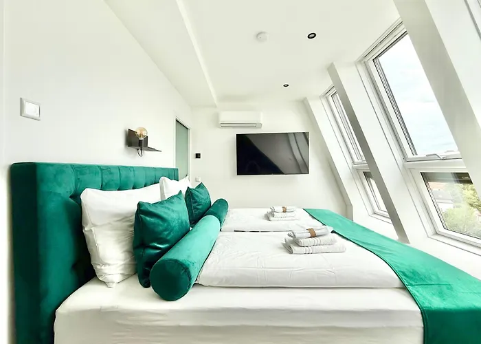 Апартаменти Penthouse Mit Parkplatz Und Balkon